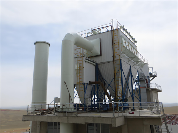 石料廠使用的布袋除塵器.jpg
